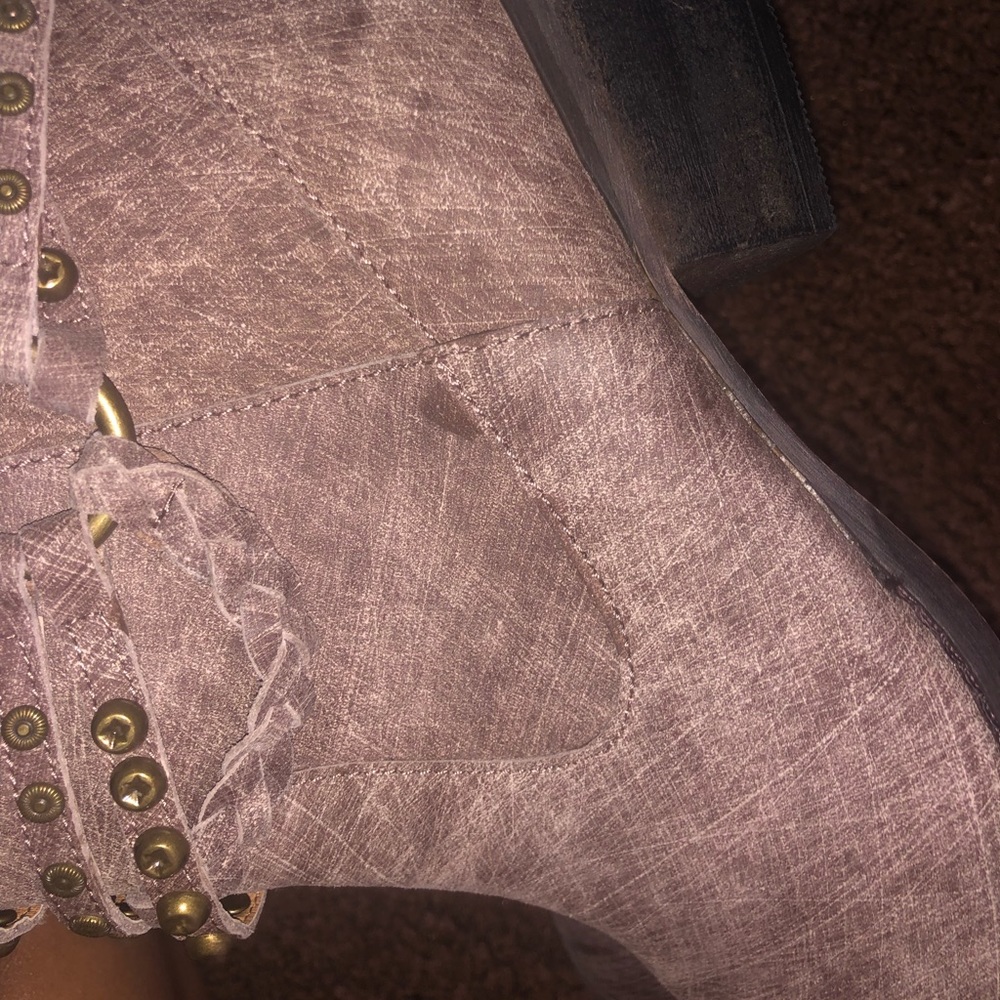 Mid Bootie